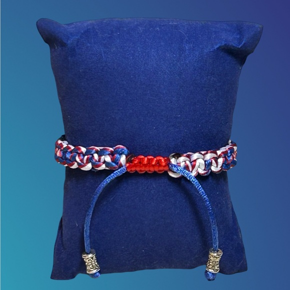 “Keep America Great” Adjustable Bracelet Featuring President Elect Trump - Picture 2 of 5